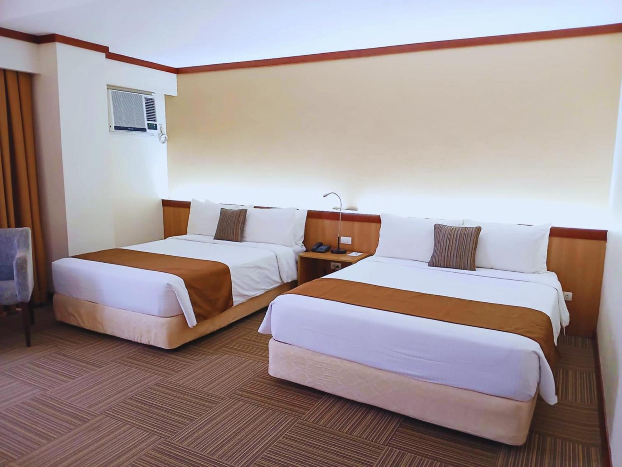 Dohera Hotel Cebu Esterno foto