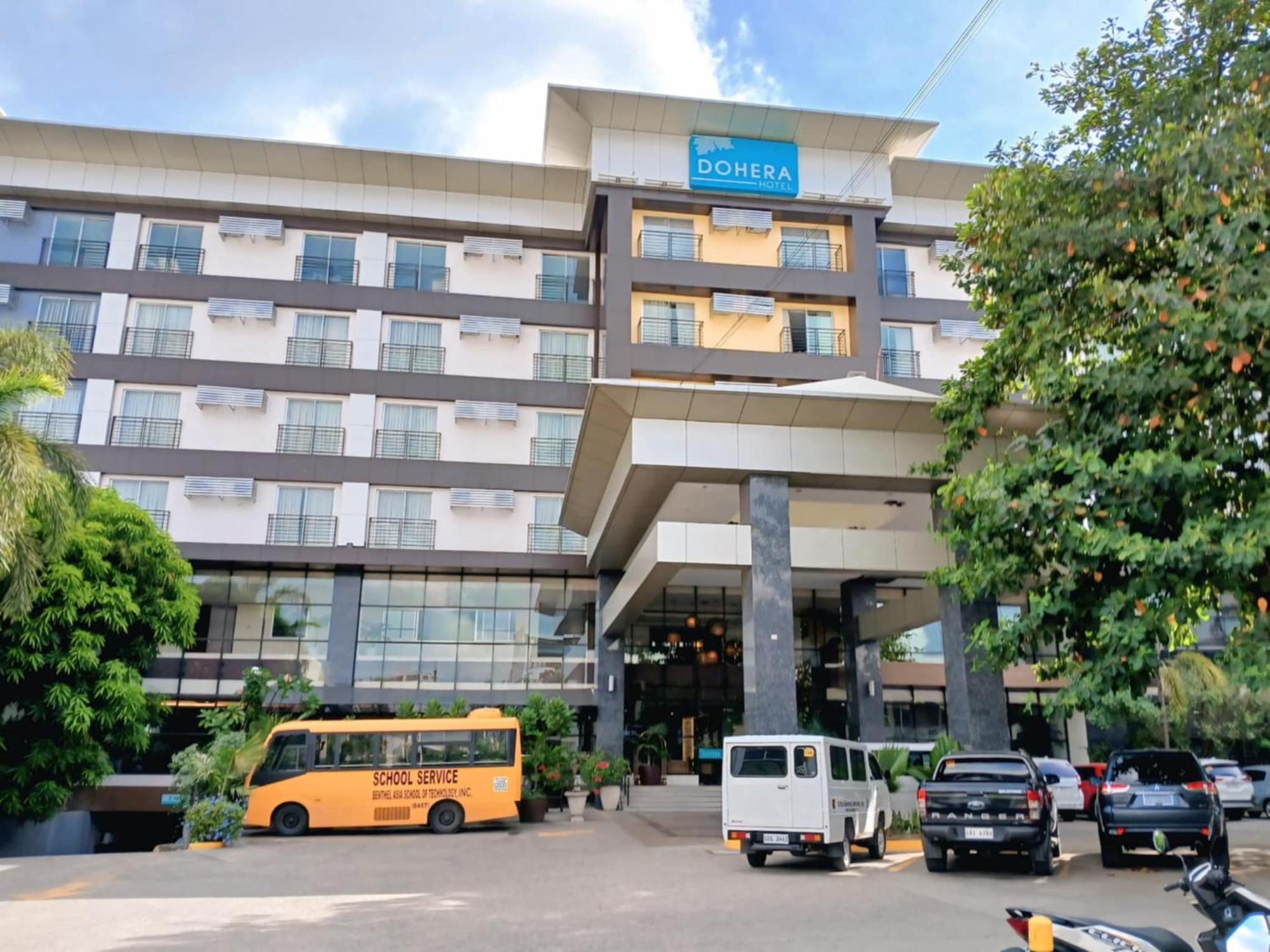 Dohera Hotel Cebu Esterno foto
